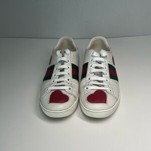 Authrntic Gucci Ace Heart Embellished Leather Low Top Trainer Sneakers